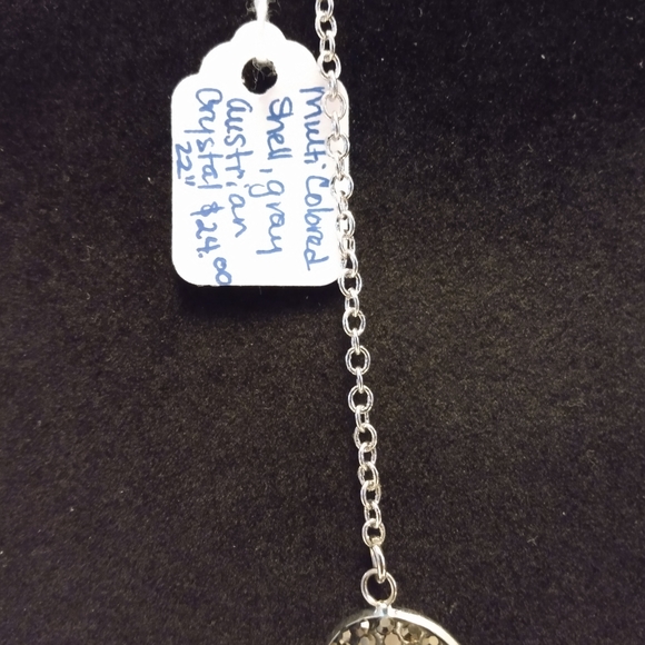 Multi colored shell, Austrian gray crystal dangle necklace New - Picture 2 of 4